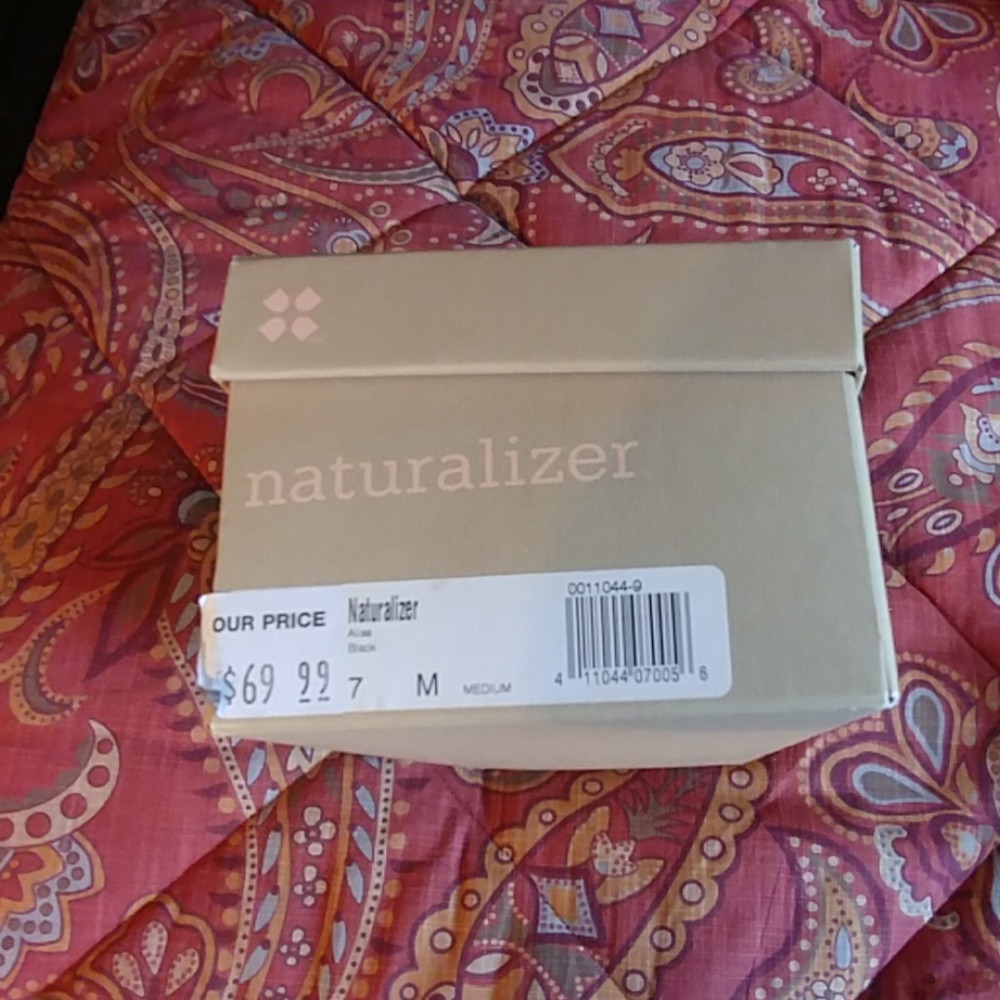 Shoes - Picture 2 of 2